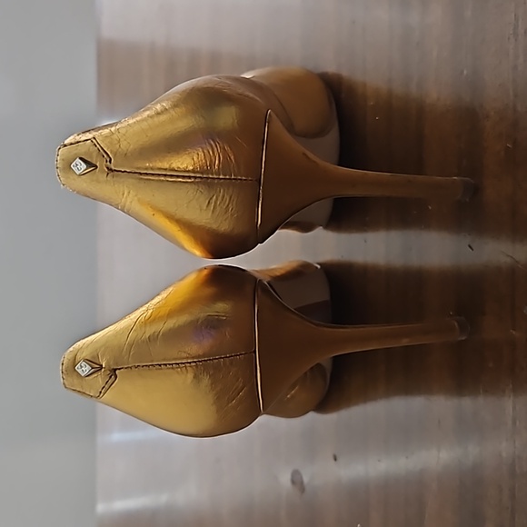 Sam Edelman Gold Stiletto Pumps - Picture 7 of 8